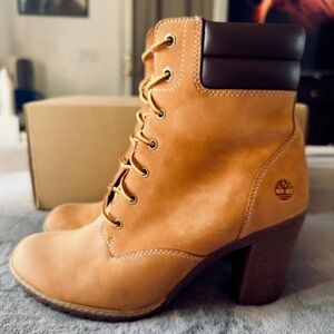 Timberland Tilston Ankle Boot
Size: 8
Heel height: 3 1/2in
Color: Wheat Nubuck